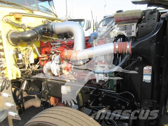 Peterbilt 389 Trekkers