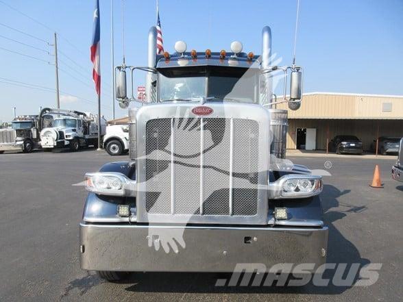 Peterbilt 389 Trekkers