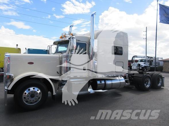 Peterbilt 389 Trekkers