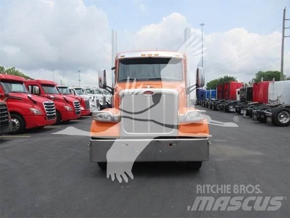 Peterbilt 567 Trekkers
