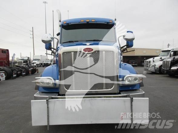 Peterbilt 567 Trekkers