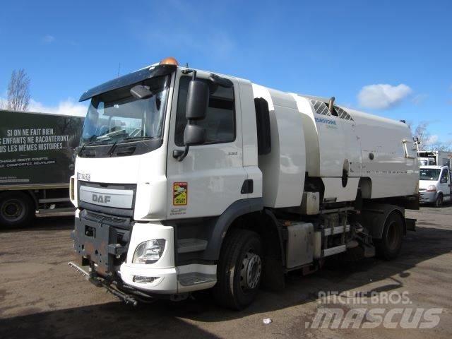 DAF CF330 Veegwagens