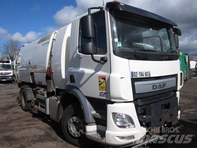 DAF CF330 Veegwagens