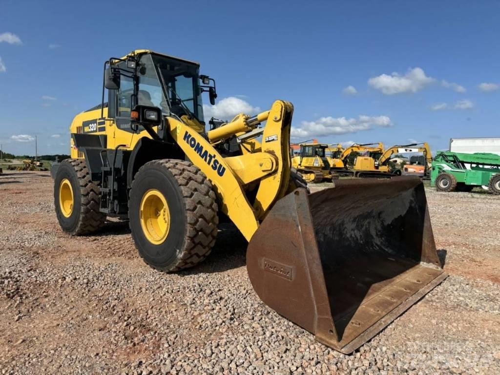 Komatsu WA 320 Wielladers