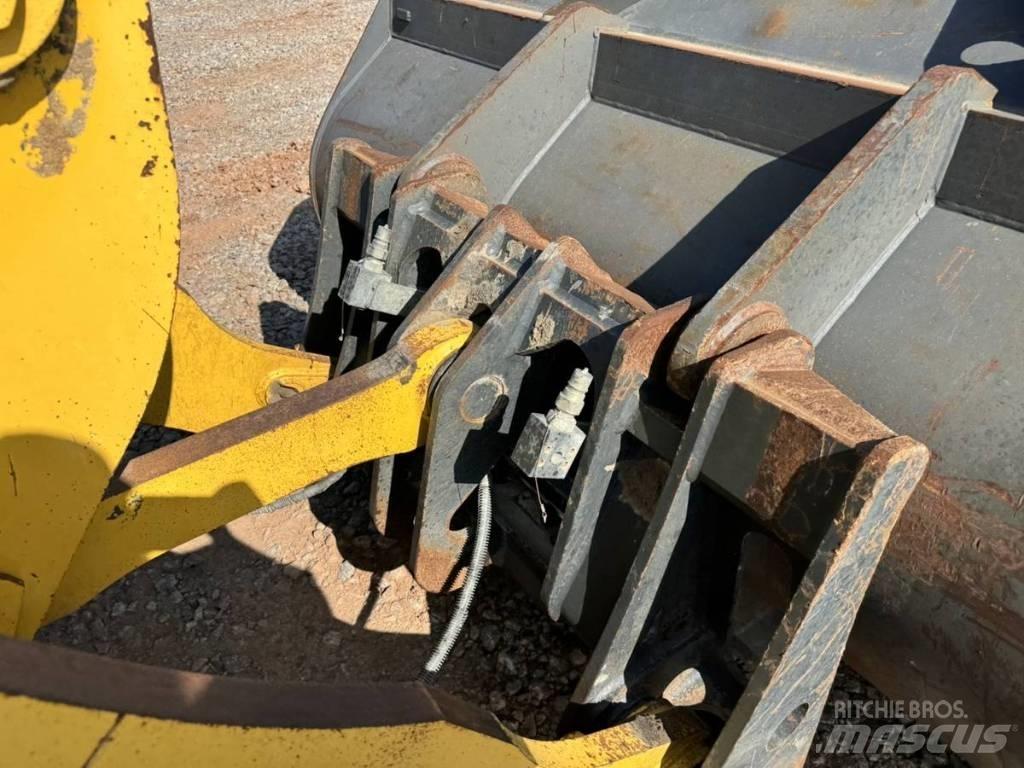 Komatsu WA 320 Wielladers