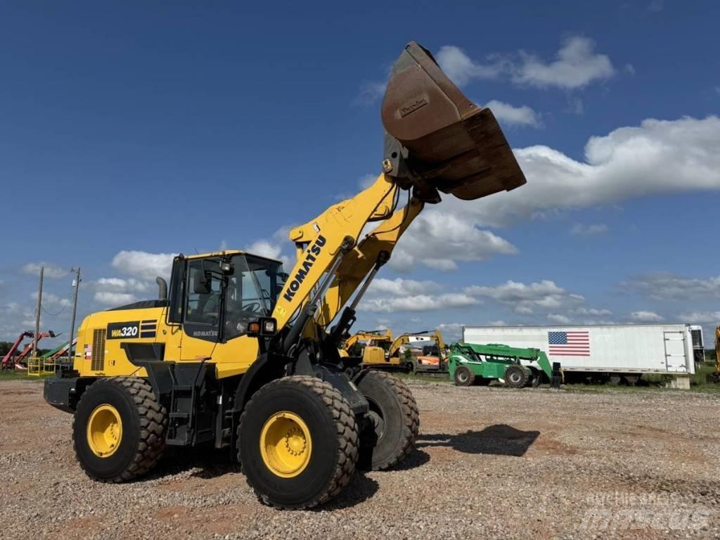 Komatsu WA 320 Wielladers