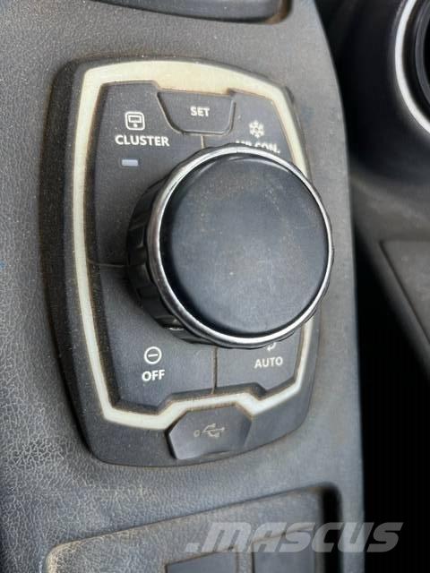 Hyundai HX 140 L Rupsgraafmachines