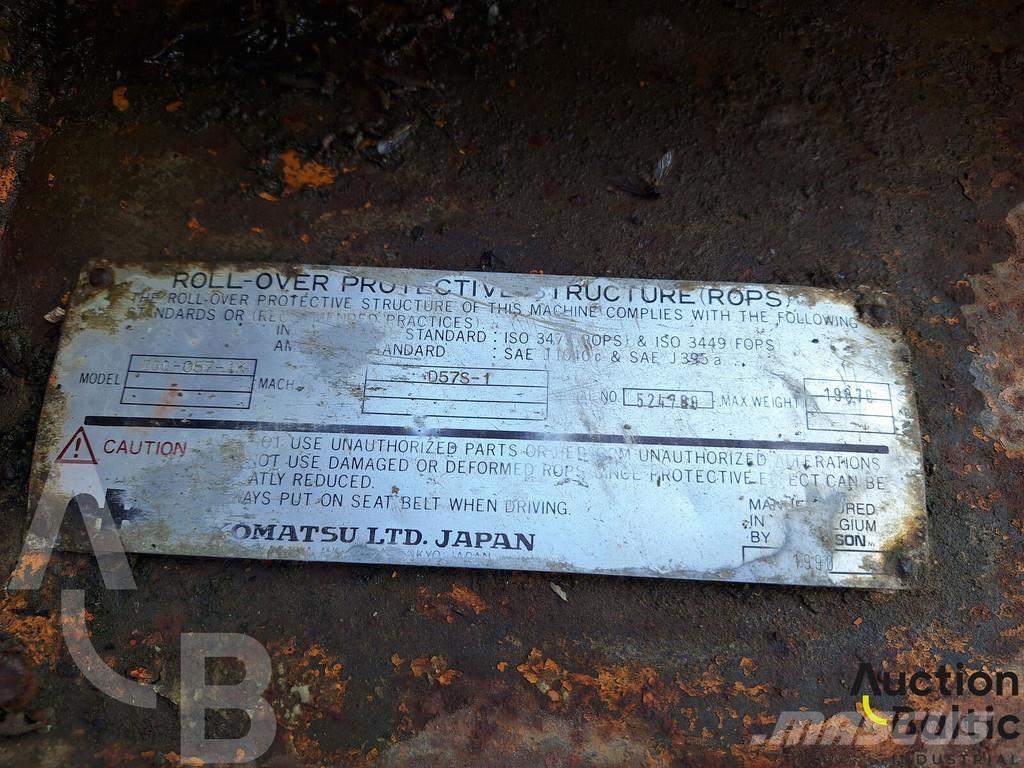 Komatsu D57S-1 Rupsladers