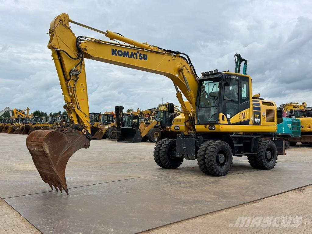 Komatsu PW180-11 Wielgraafmachines