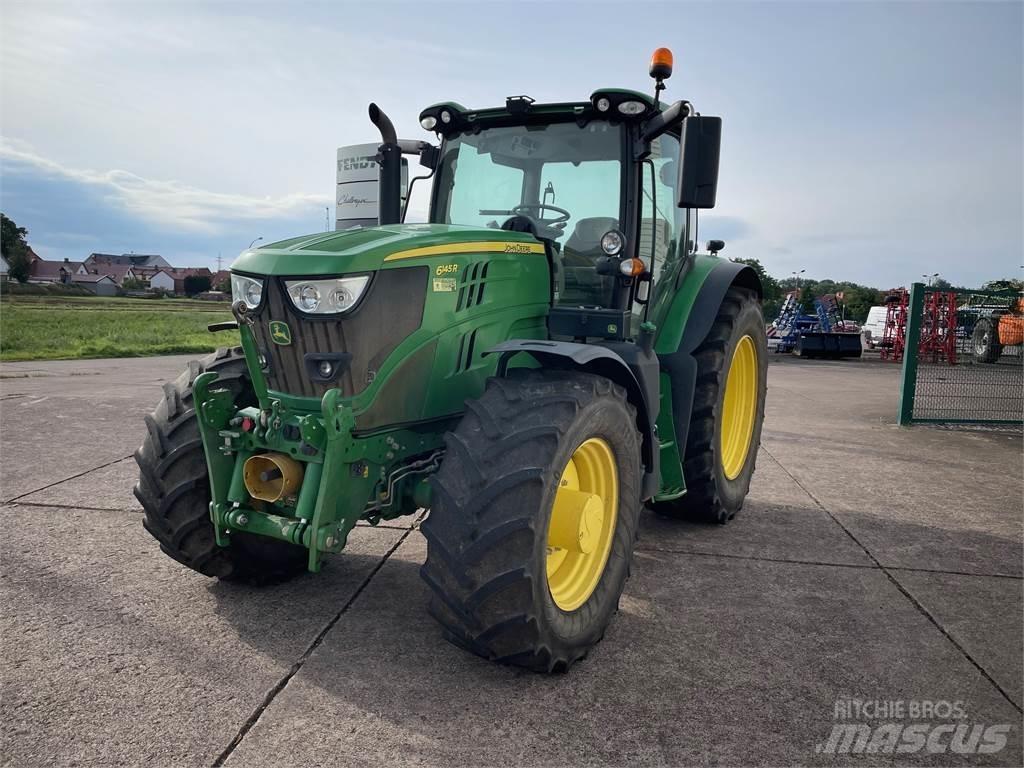 John Deere 6145R Tractoren