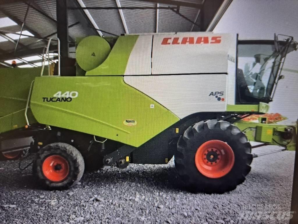 CLAAS Tucano 440 Maaidorsmachines