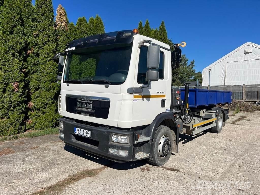 MAN TGM 15.250 Vrachtwagen met containersysteem