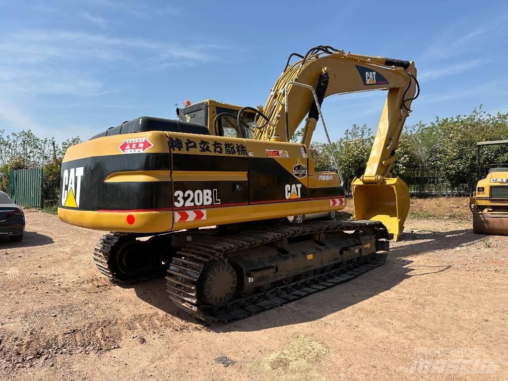 CAT 320 B L Rupsgraafmachines