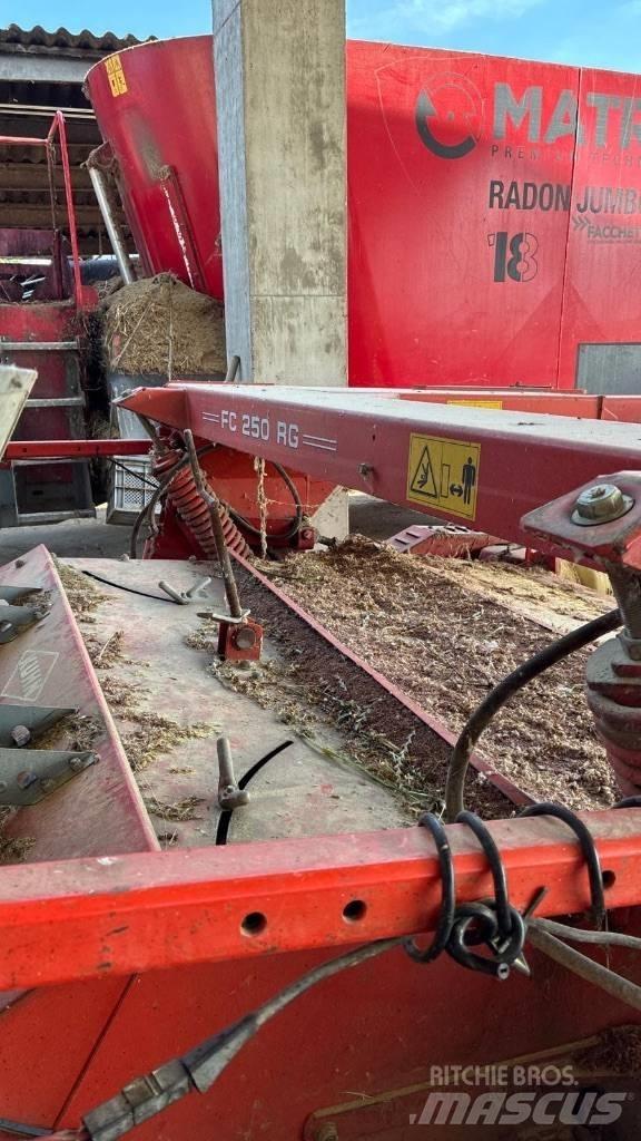 Kuhn FC 250 R G Maaikneuzers