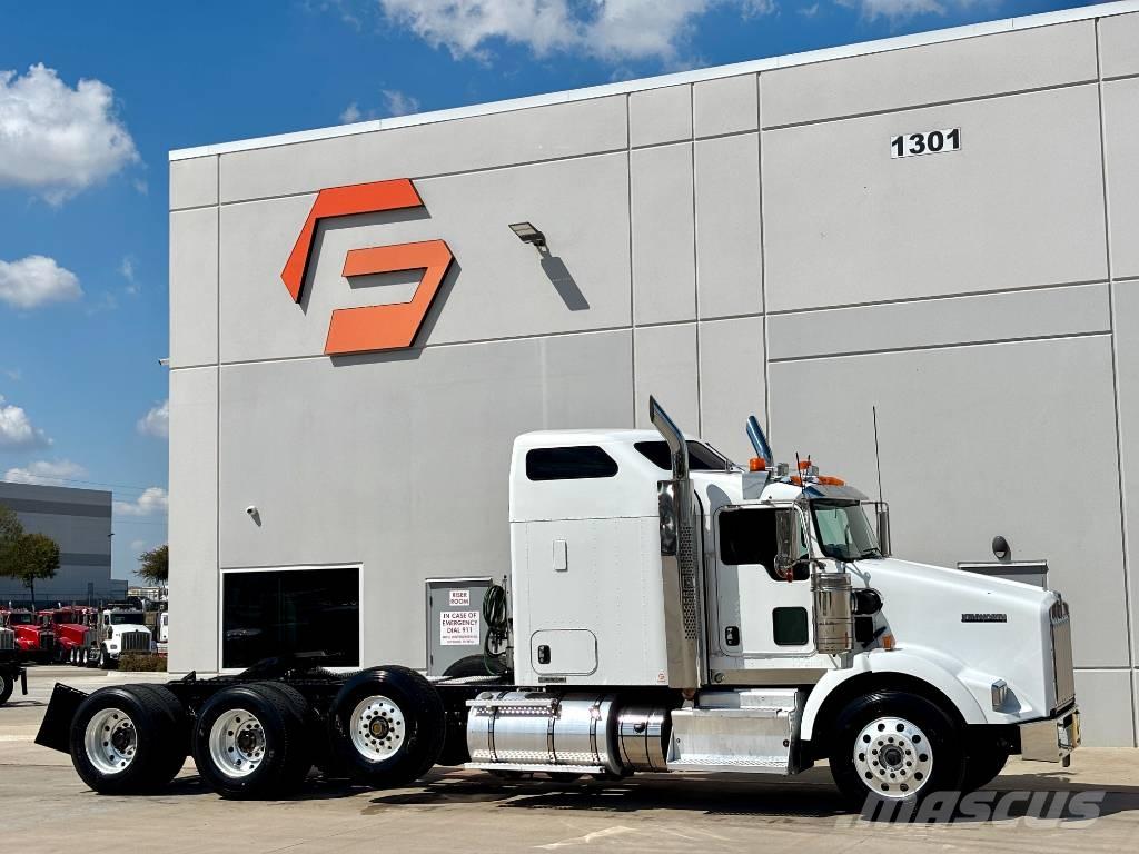 Kenworth T 800 Trekkers