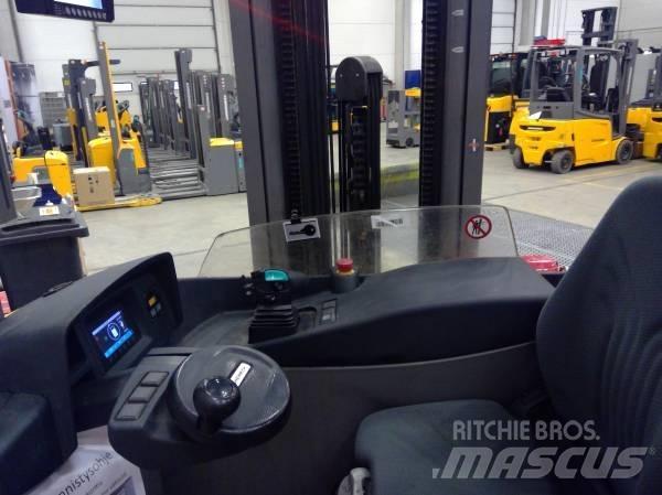 Jungheinrich ETV 325 Reachtruck voor hoog niveau
