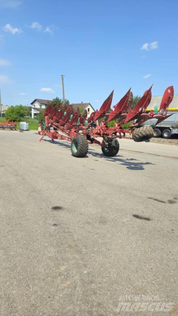 Kverneland PW8 Wentelploegen