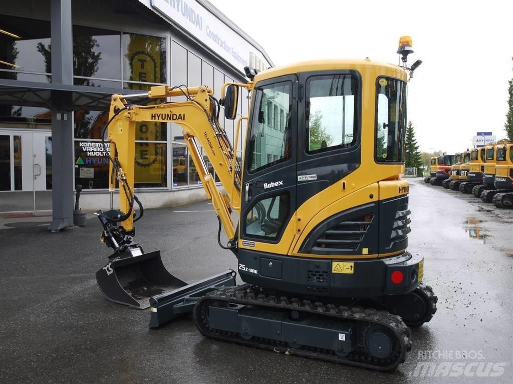 Hyundai R25Z-9AK Minigraafmachines < 7t