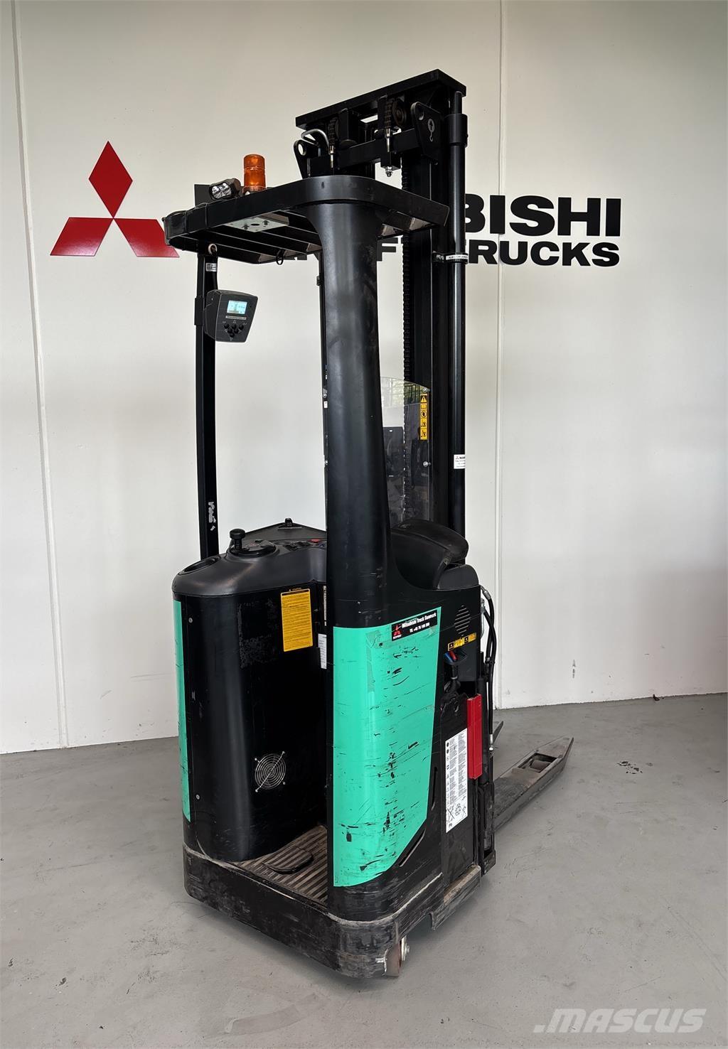 Mitsubishi SBR16N Zelfrijdende stapelaars