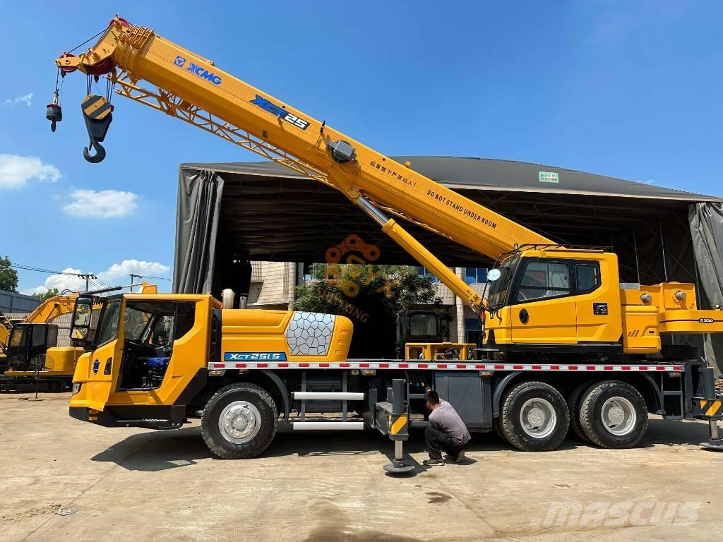 XCMG XCT 25 Kranen voor alle terreinen