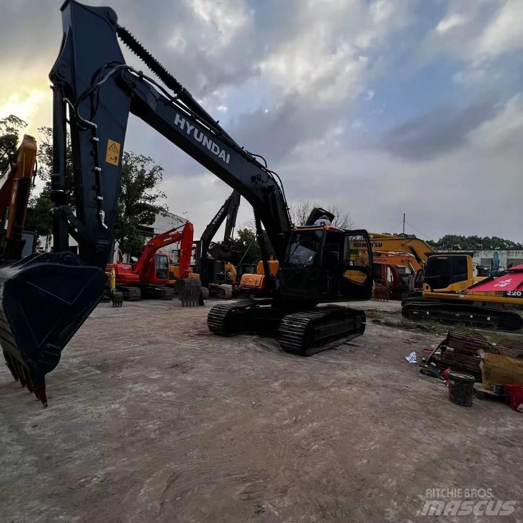 Hyundai R220-9S Rupsgraafmachines