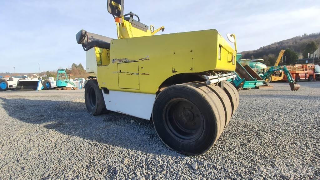 Sakai TS 160 Bandenwalsen