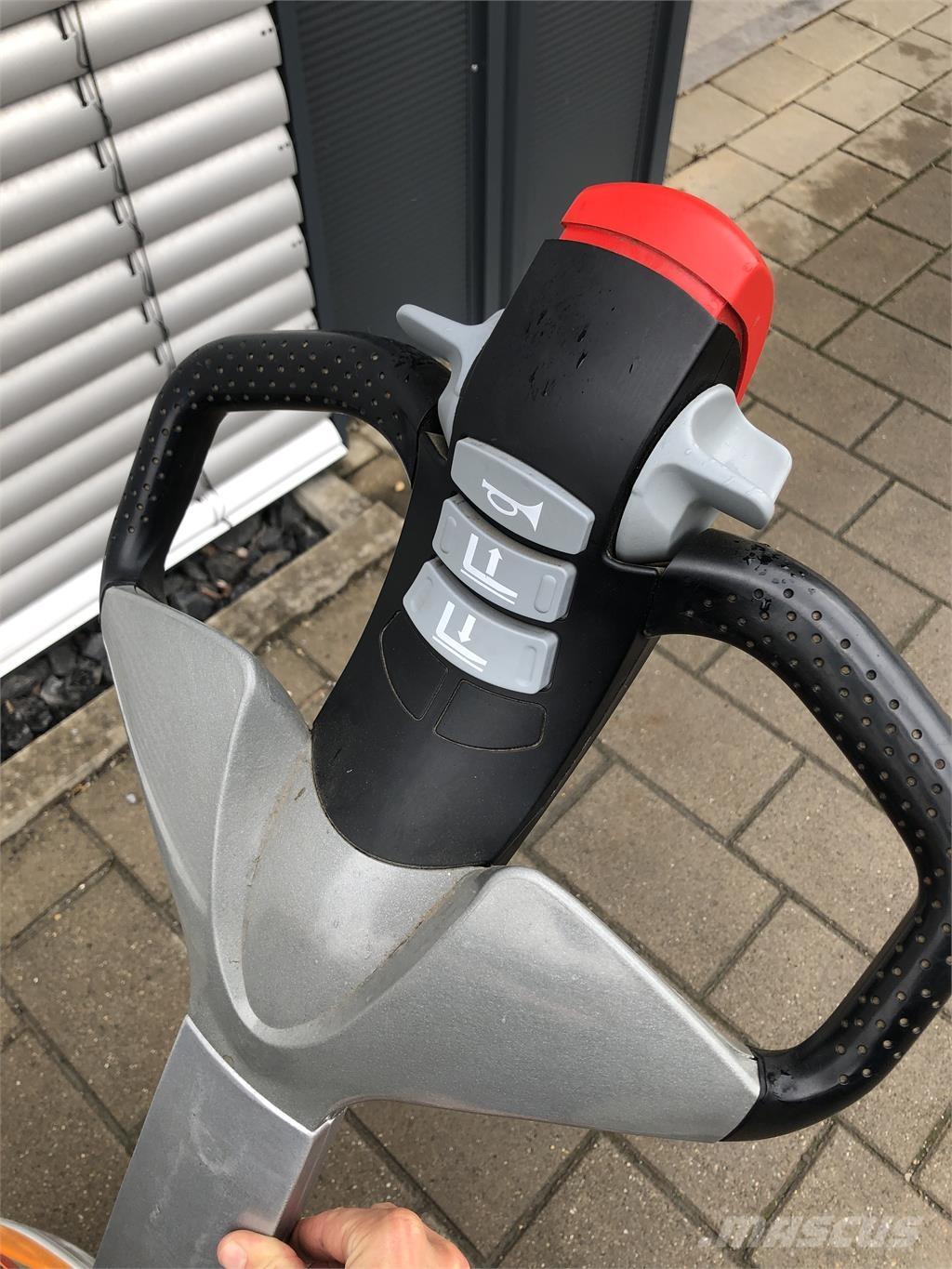 Still EXU16 Stapelaar meeloop