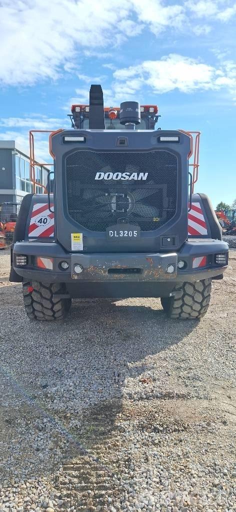Doosan DL 320-7 Wielladers