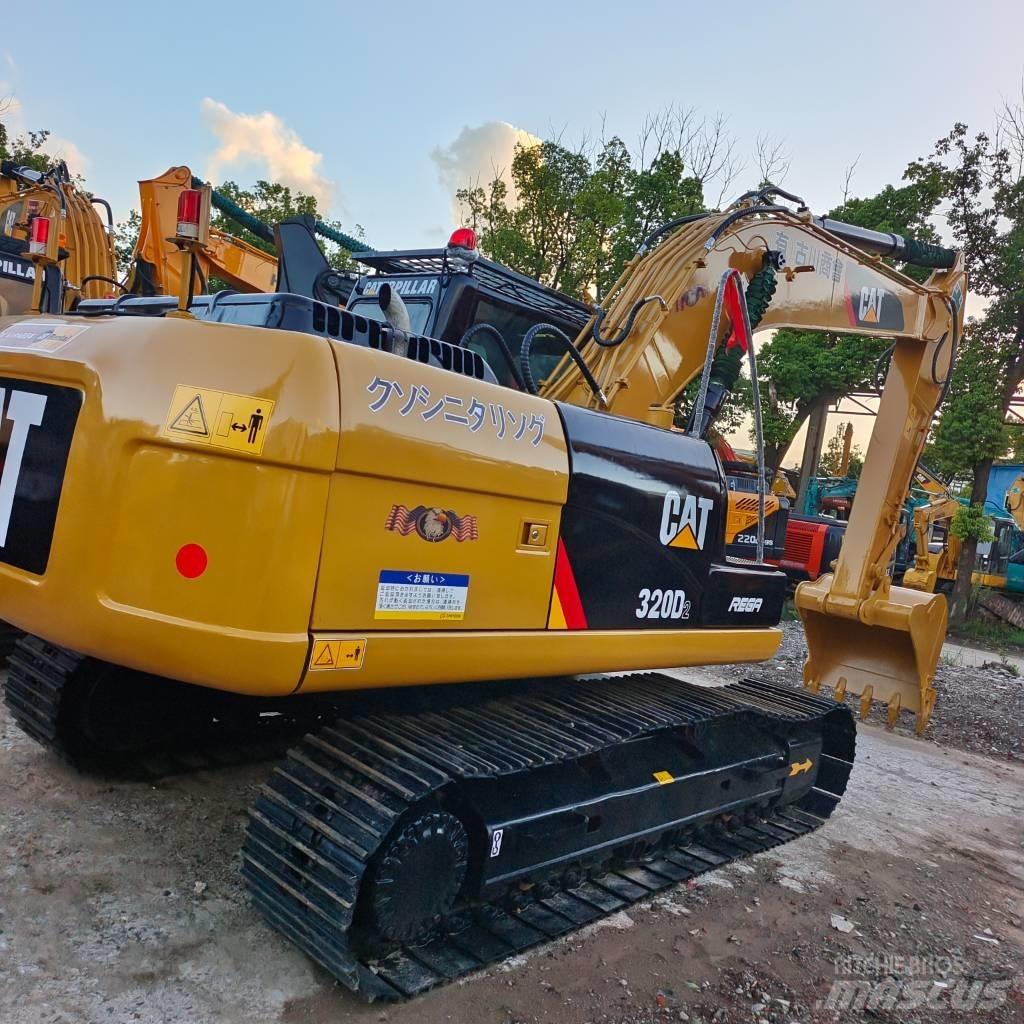 CAT 320 D Rupsgraafmachines