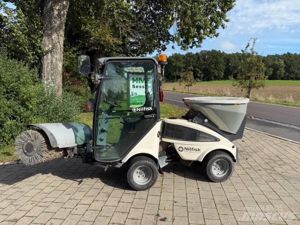 Egholm 2250 Werktuigdragers