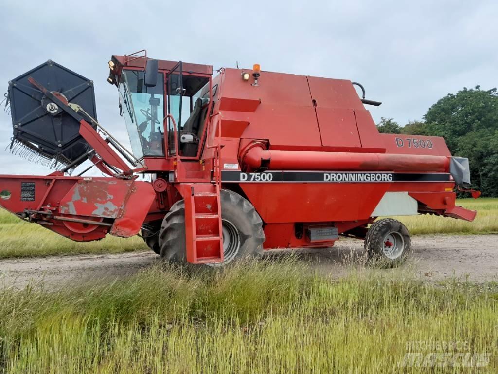 Dronningborg D7500 Maaidorsmachines