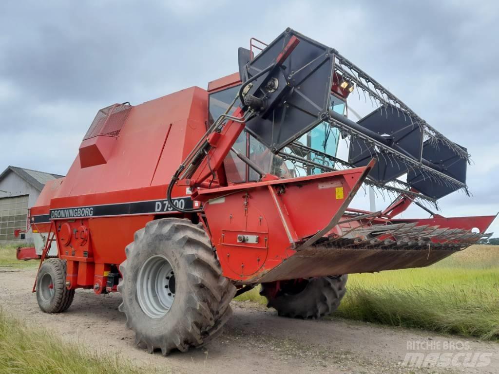 Dronningborg D7500 Maaidorsmachines