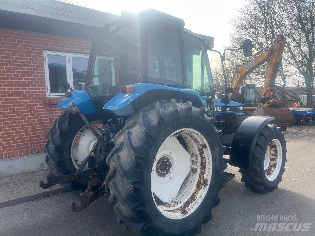 New Holland 7740 Tractoren