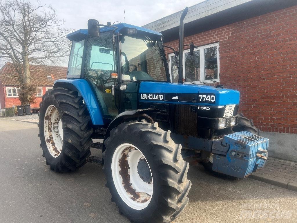 New Holland 7740 Tractoren