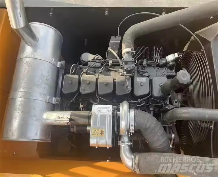 Hyundai R220-9S Rupsgraafmachines