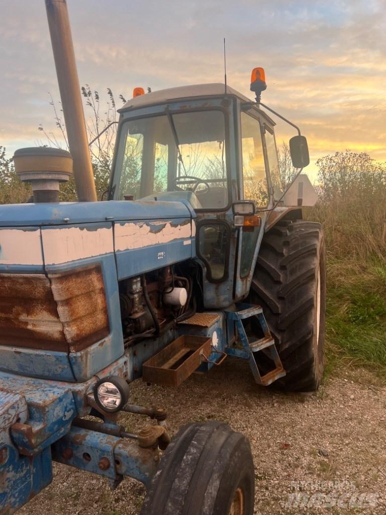 Ford TW 15 Tractoren