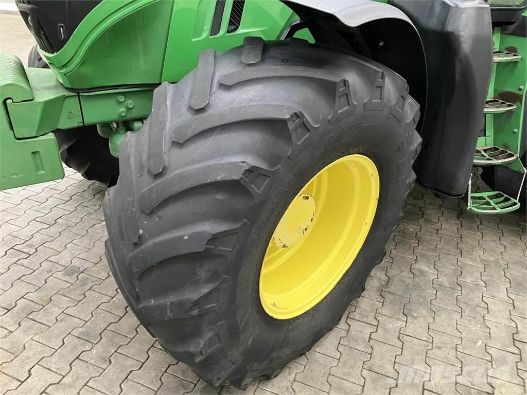 John Deere 6170R Tractoren