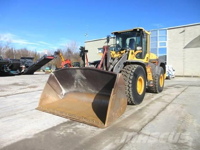 Volvo L 120 H Wielladers