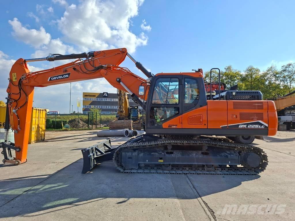 Develon DX 225 LC-7 Rupsgraafmachines