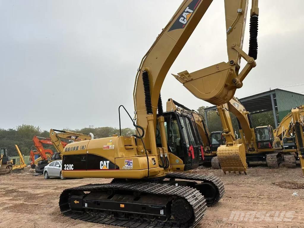 CAT 320C Rupsgraafmachines
