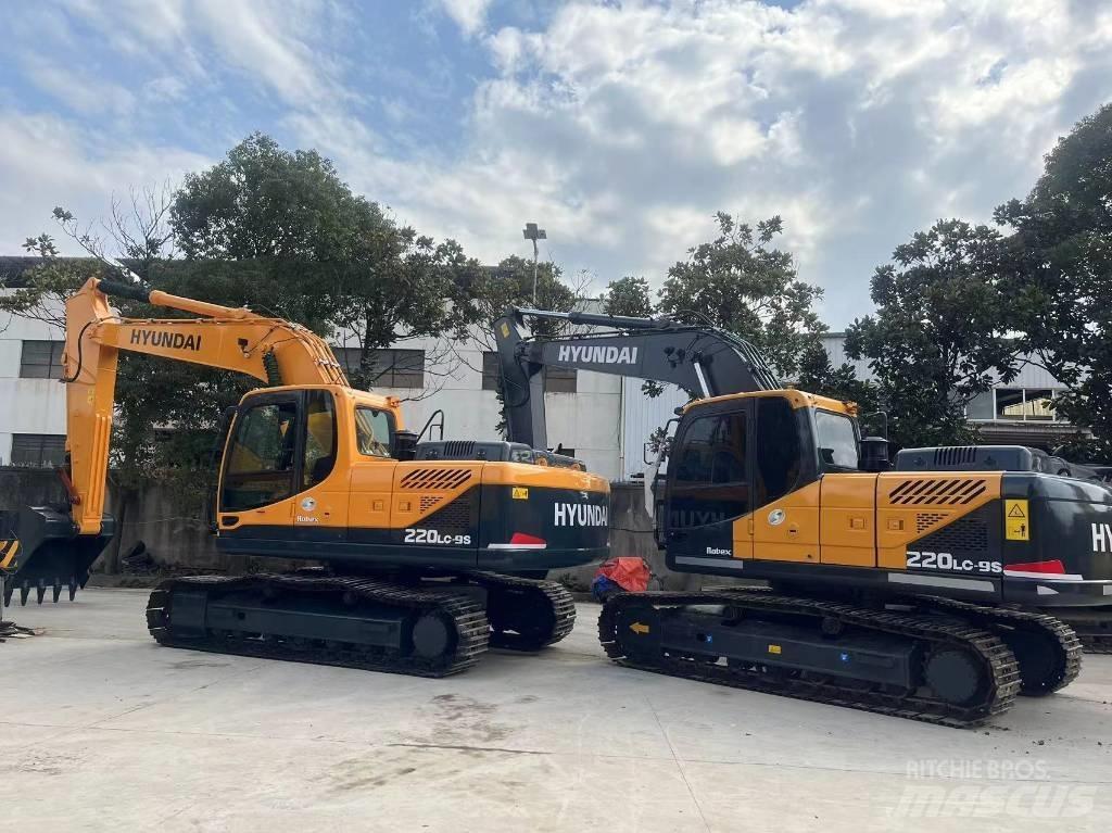 Hyundai R220LC-9S Wielgraafmachines