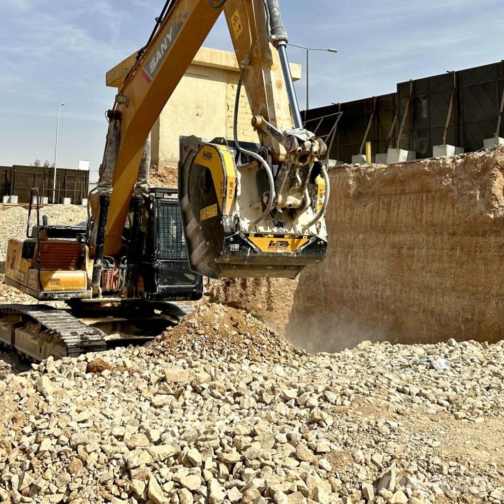 MB Crusher BF80.3 Vergruisbakken