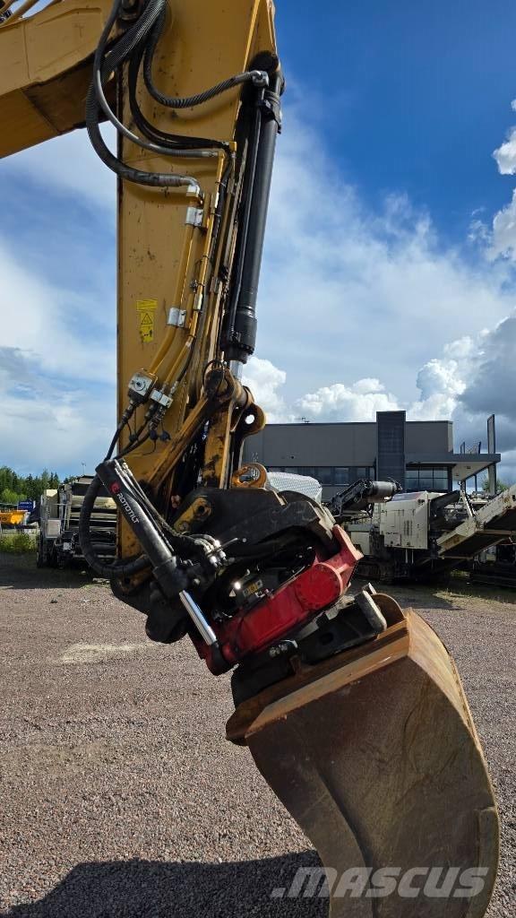 CAT 325FLCR Rupsgraafmachines