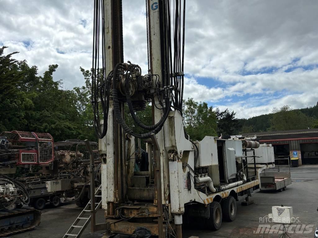 Knebel HY97 Verticale Boorinstallaties