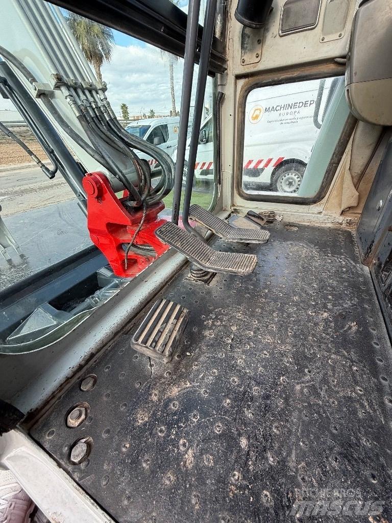 Takeuchi TB 135 Minigraafmachines < 7t