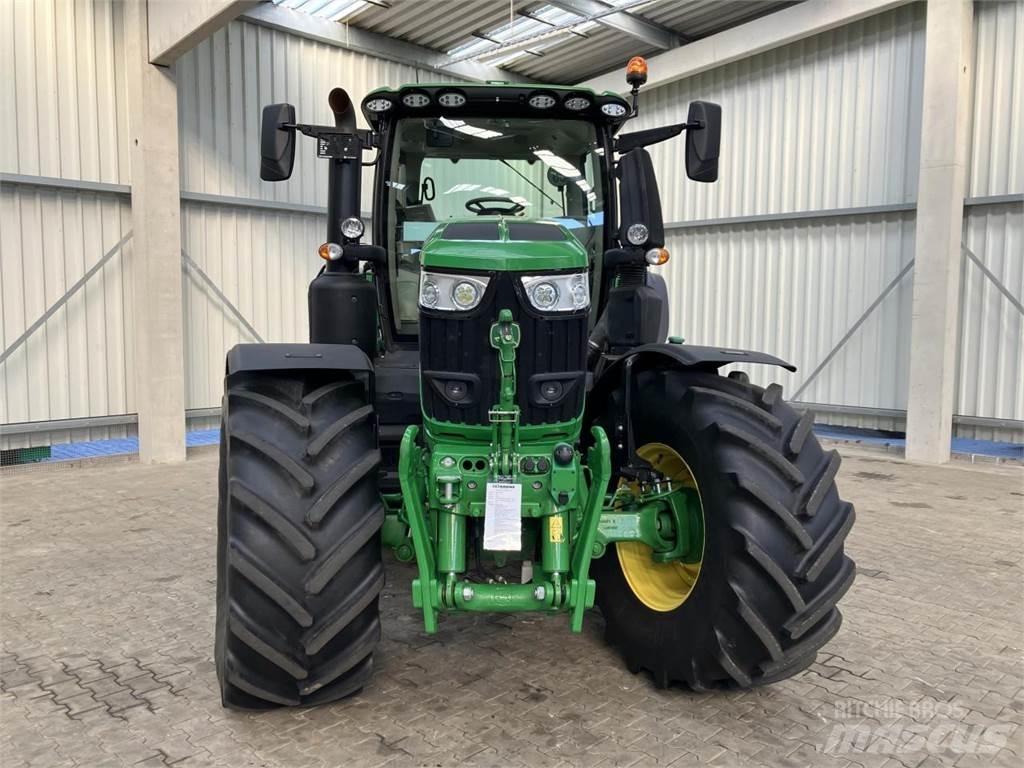John Deere 6R 250 Tractoren