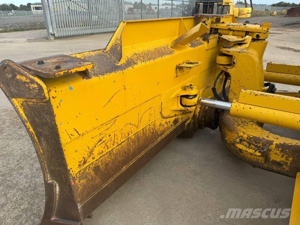 Komatsu D61PX-24 Rupsdozers