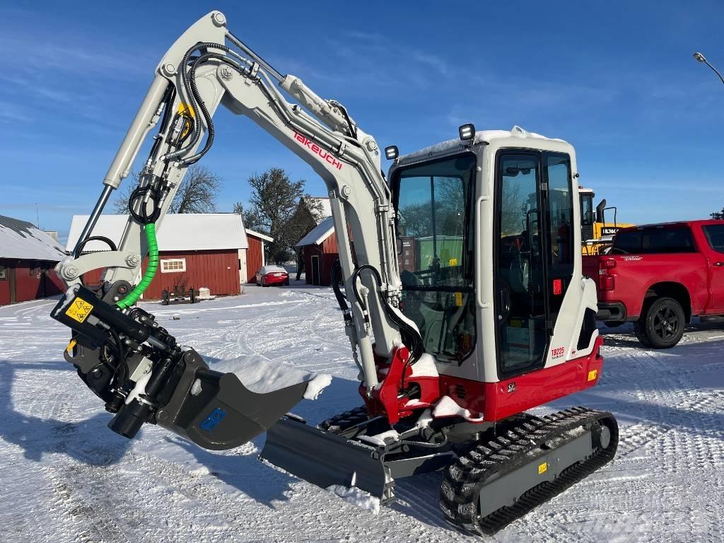 Takeuchi TB225 Minigraafmachines < 7t