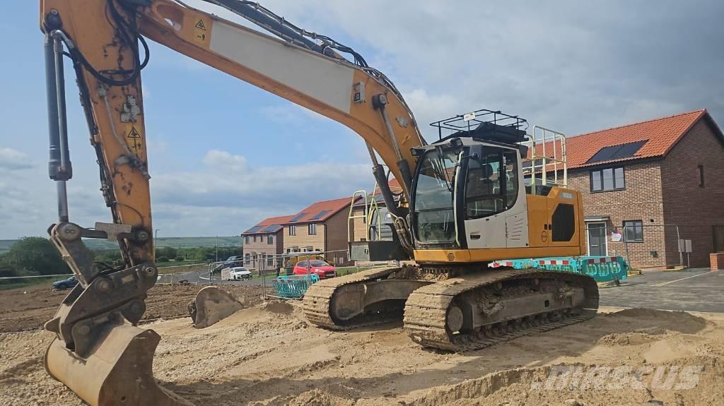 Liebherr R 922 LC Rupsgraafmachines