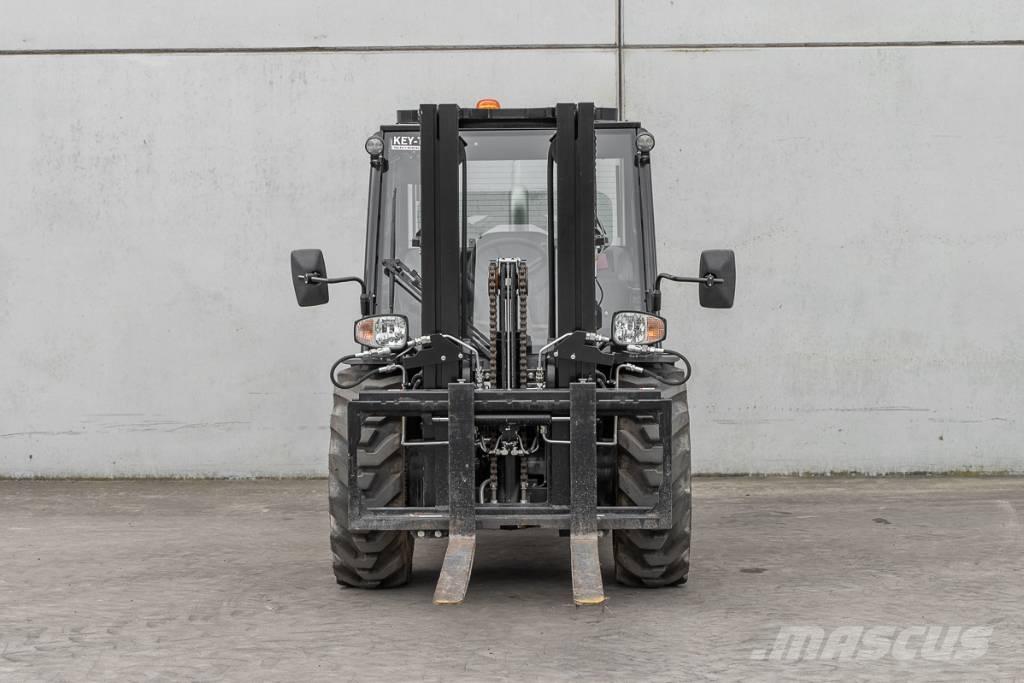 Manitou MC 30-4 Diesel heftrucks